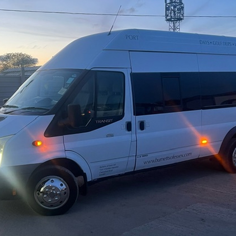 Burnetts Of Essex Minibuses 04